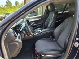 
										Mercedes-Benz E 220 full									