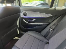 
										Mercedes-Benz E 220 full									