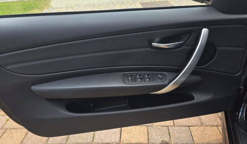 
								BMW 118 DA M PAKKET full									