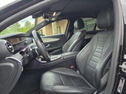 
										Mercedes E300de AMG Line full									