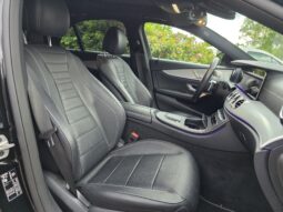 
										Mercedes E300de AMG Line full									