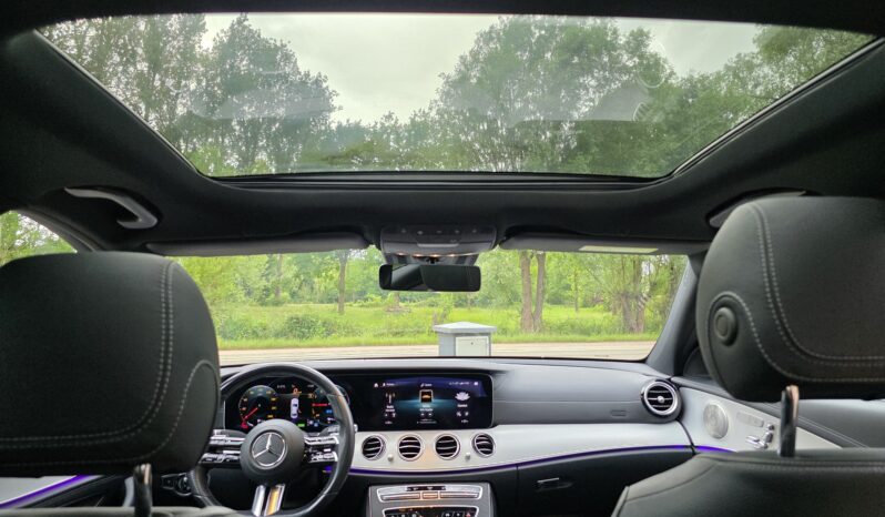 
								Mercedes E300de AMG Line full									