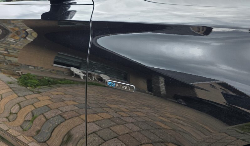 
								Mercedes E300de AMG Line full									