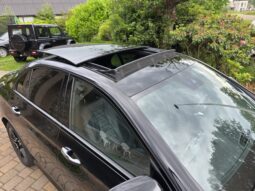 
										Mercedes E300de AMG Line full									