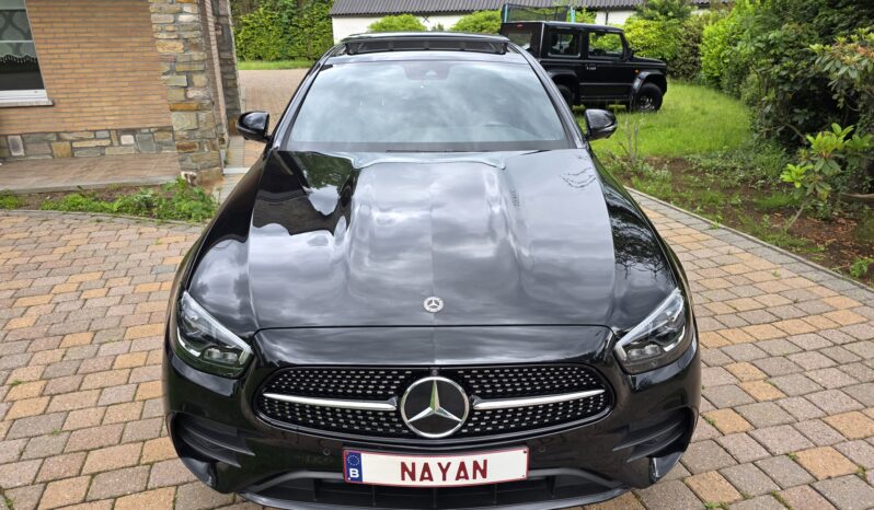 
								Mercedes E300de AMG Line full									