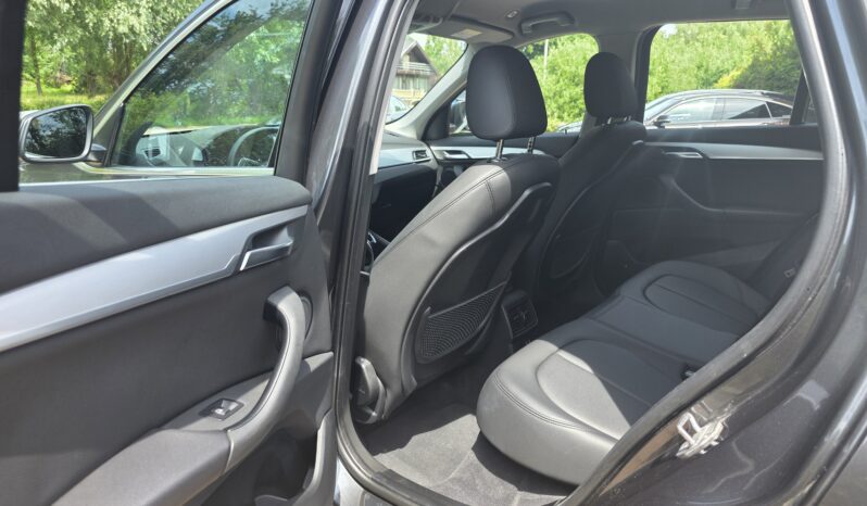 
								BMW X1 1.5iA sDrive18 full									