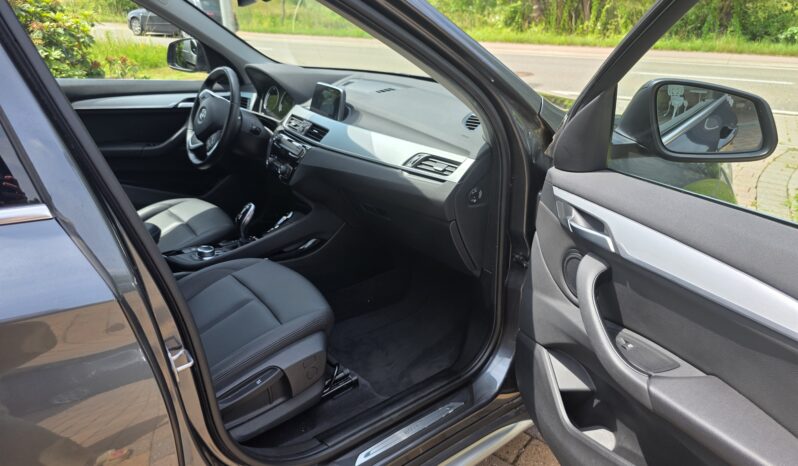 
								BMW X1 1.5iA sDrive18 full									