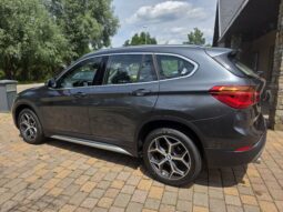 
										BMW X1 1.5iA sDrive18 full									