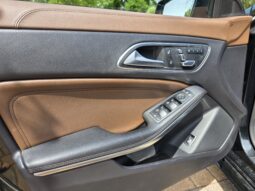 
										Mercedes-Benz CLA 250 full									