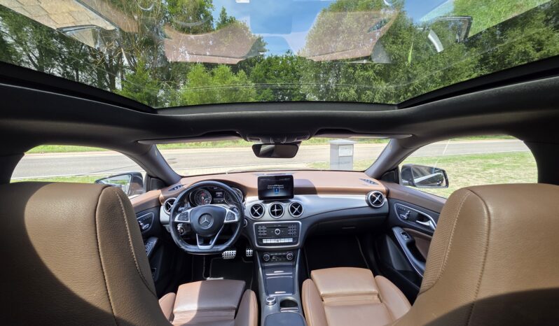 
								Mercedes-Benz CLA 250 full									