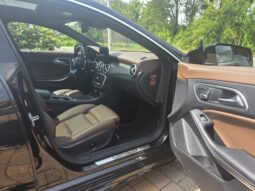 
										Mercedes-Benz CLA 250 full									