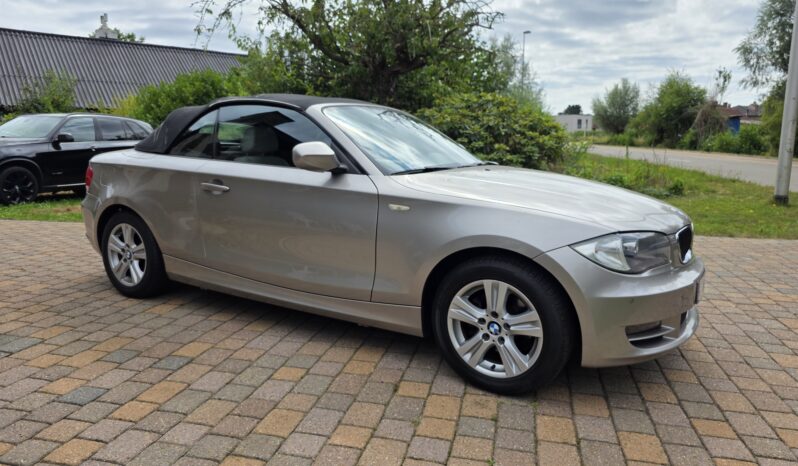
								BMW 118i CABRIO full									