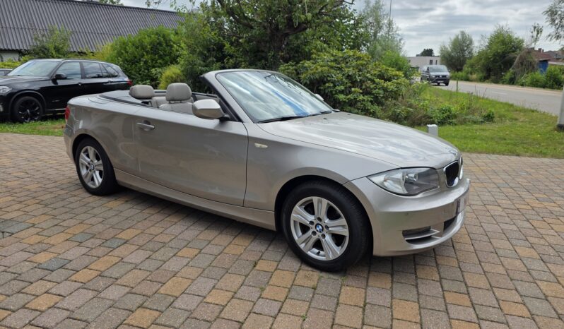 
								BMW 118i CABRIO full									