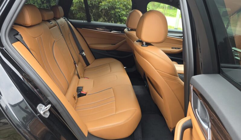 
								520d Touring Aut. Sport Line full									