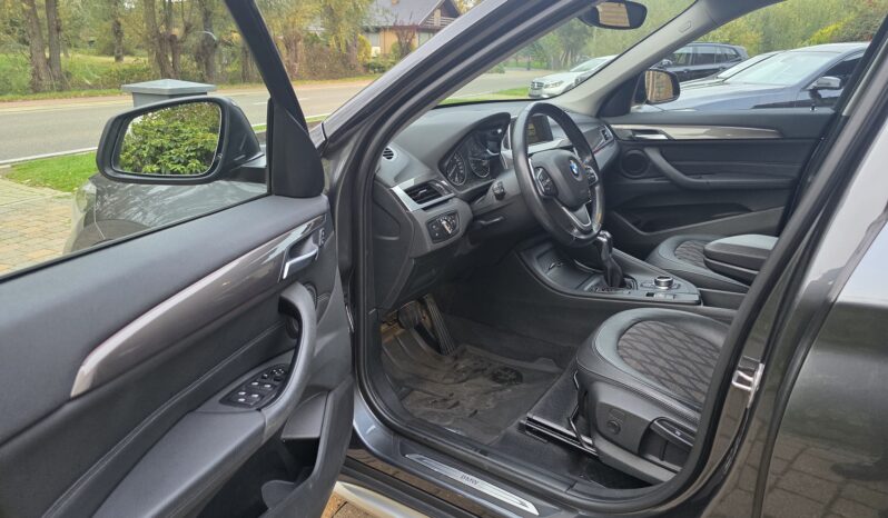 
								BMW X1 sDrive18i X-Line full									