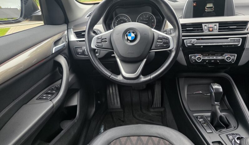 
								BMW X1 sDrive18i X-Line full									