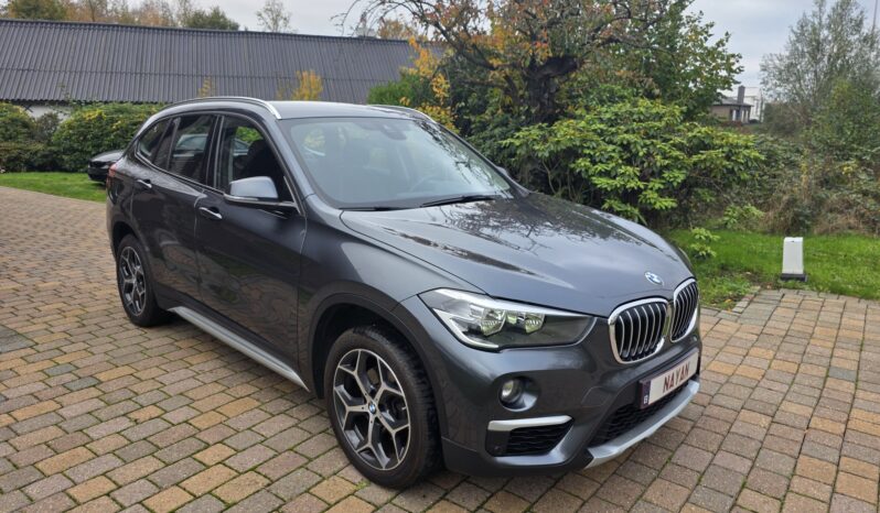 
								BMW X1 sDrive18i X-Line full									