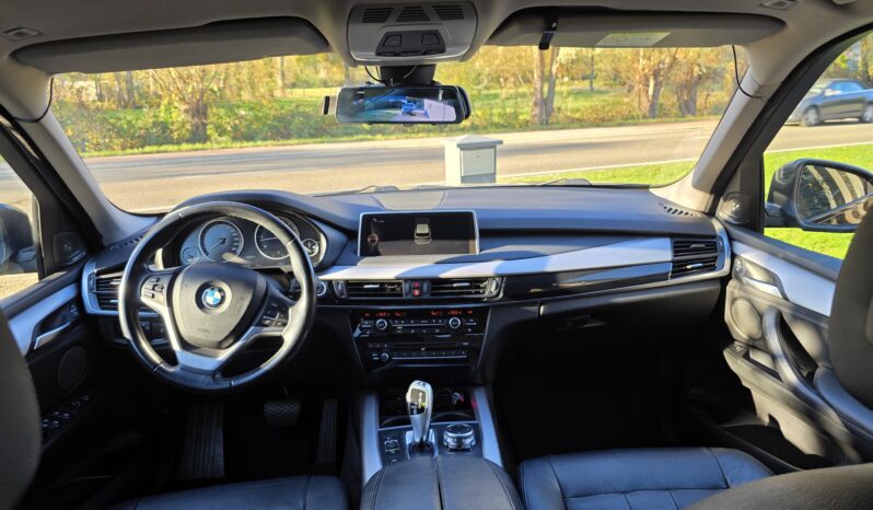 
								BMW X5 xDrive30da full									
