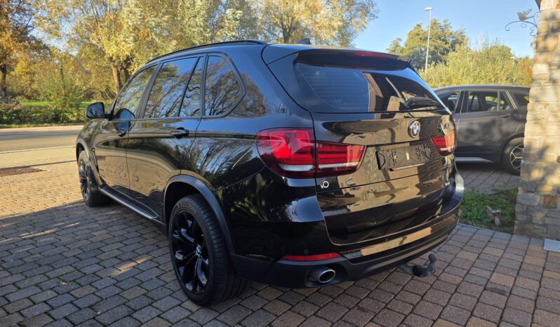 
								BMW X5 xDrive30da full									