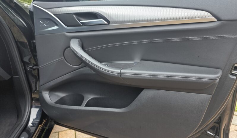 
								BMW X3 xDrive20i Aut. full									