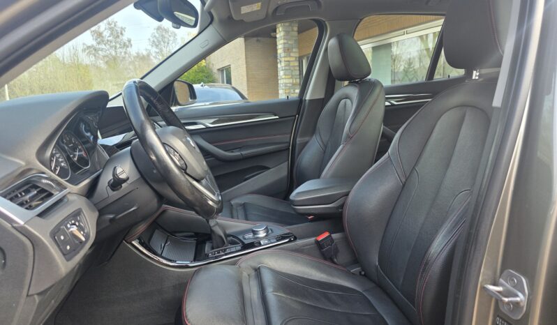 
								BMW X1 sDrive20d full									