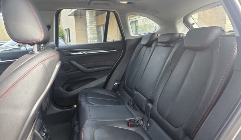 
								BMW X1 sDrive20d full									
