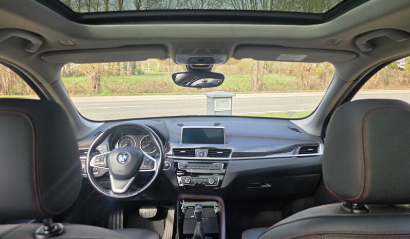 
								BMW X1 sDrive20d full									