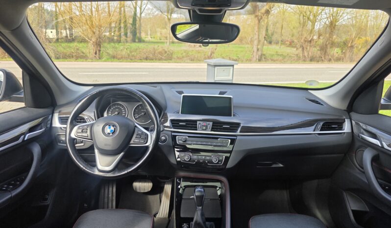
								BMW X1 sDrive20d full									