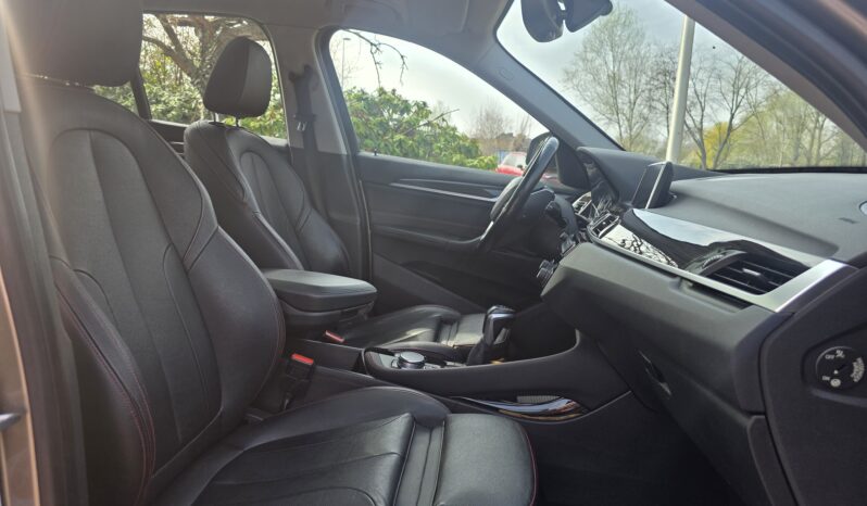 
								BMW X1 sDrive20d full									