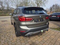 
										BMW X1 sDrive20d full									