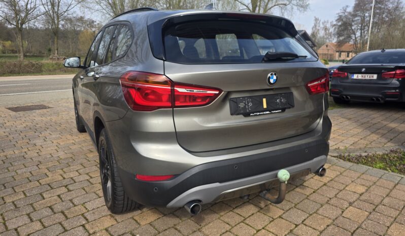 
								BMW X1 sDrive20d full									