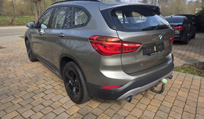 
								BMW X1 sDrive20d full									