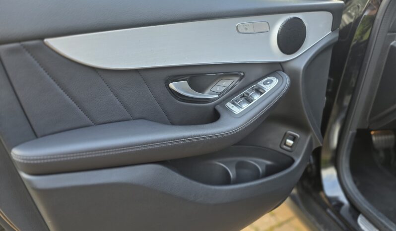 
								Mercedes-Benz GLC 200d full									