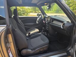 
										MINI One Cabrio full									