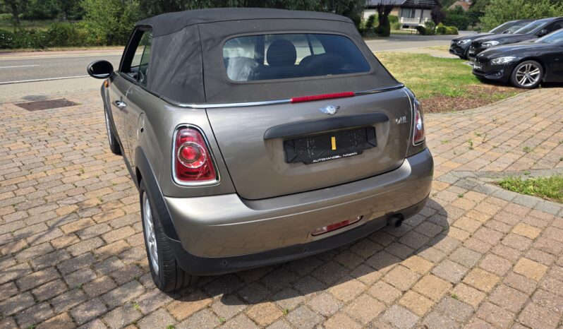 
								MINI One Cabrio full									