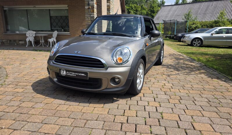 
								MINI One Cabrio full									