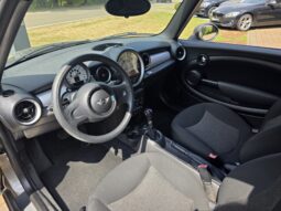 
										MINI One Cabrio full									