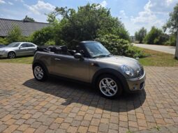 
										MINI One Cabrio full									