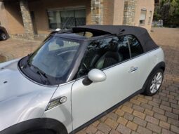 
										MINI Cooper Cabrio full									