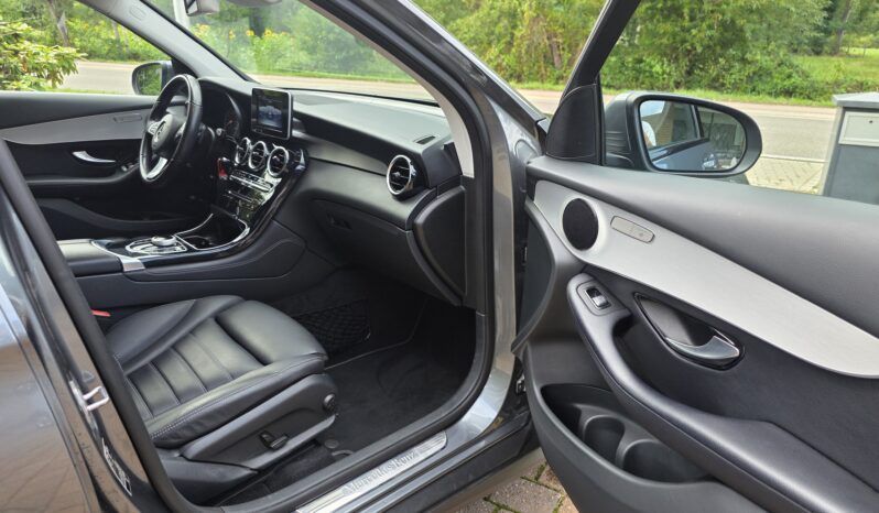 
								Mercedes-Benz GLC 350e full									