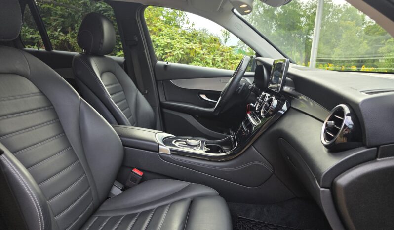 
								Mercedes-Benz GLC 350e full									