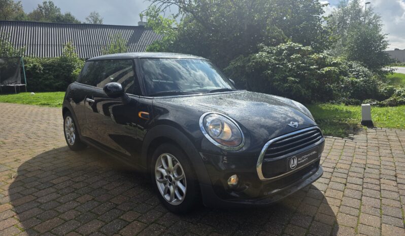 
								MINI Cooper full									
