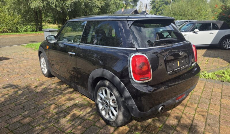
								MINI Cooper full									