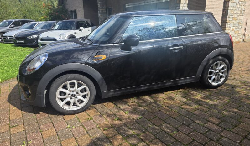 
								MINI Cooper full									
