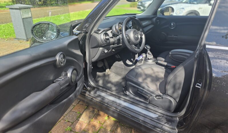 
								MINI Cooper full									
