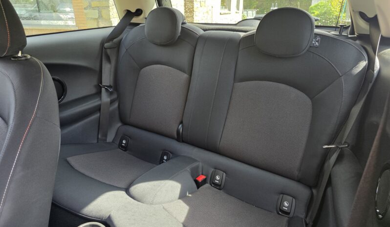 
								MINI Cooper full									