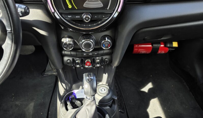 
								MINI Cooper full									