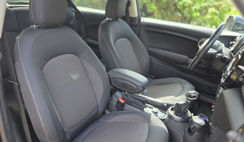 
								MINI Cooper full									