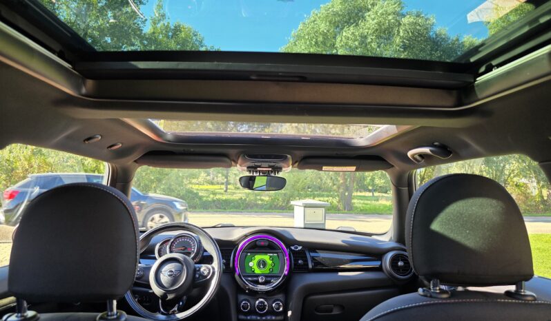 
								Mini Cooper full									