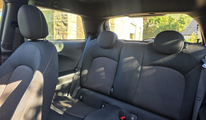 
								Mini Cooper full									